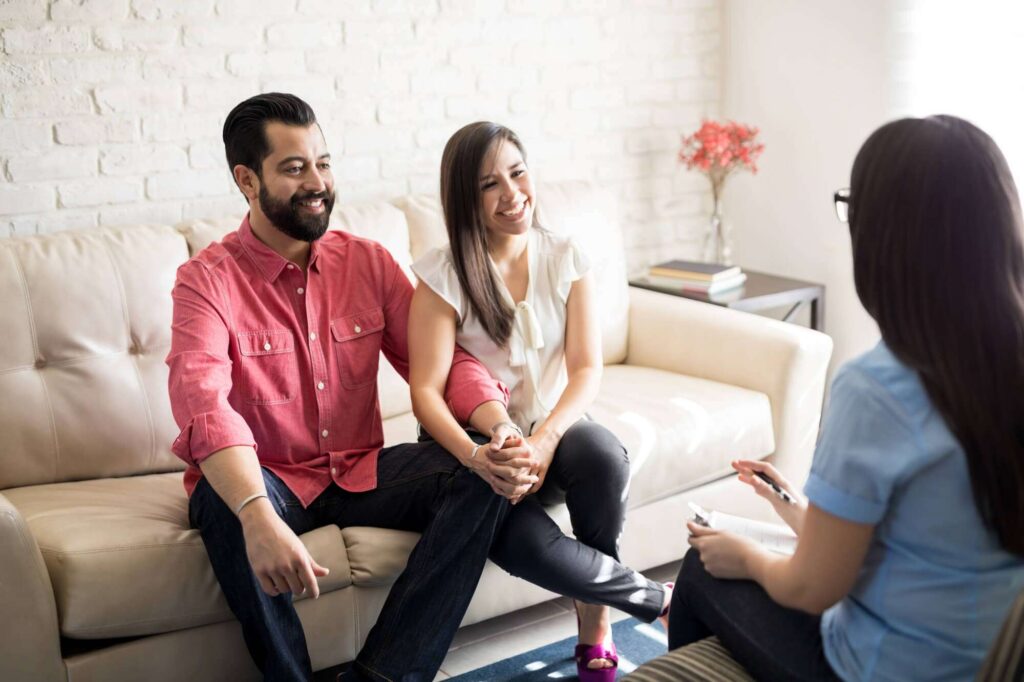 Casal no consulta com psicóloga